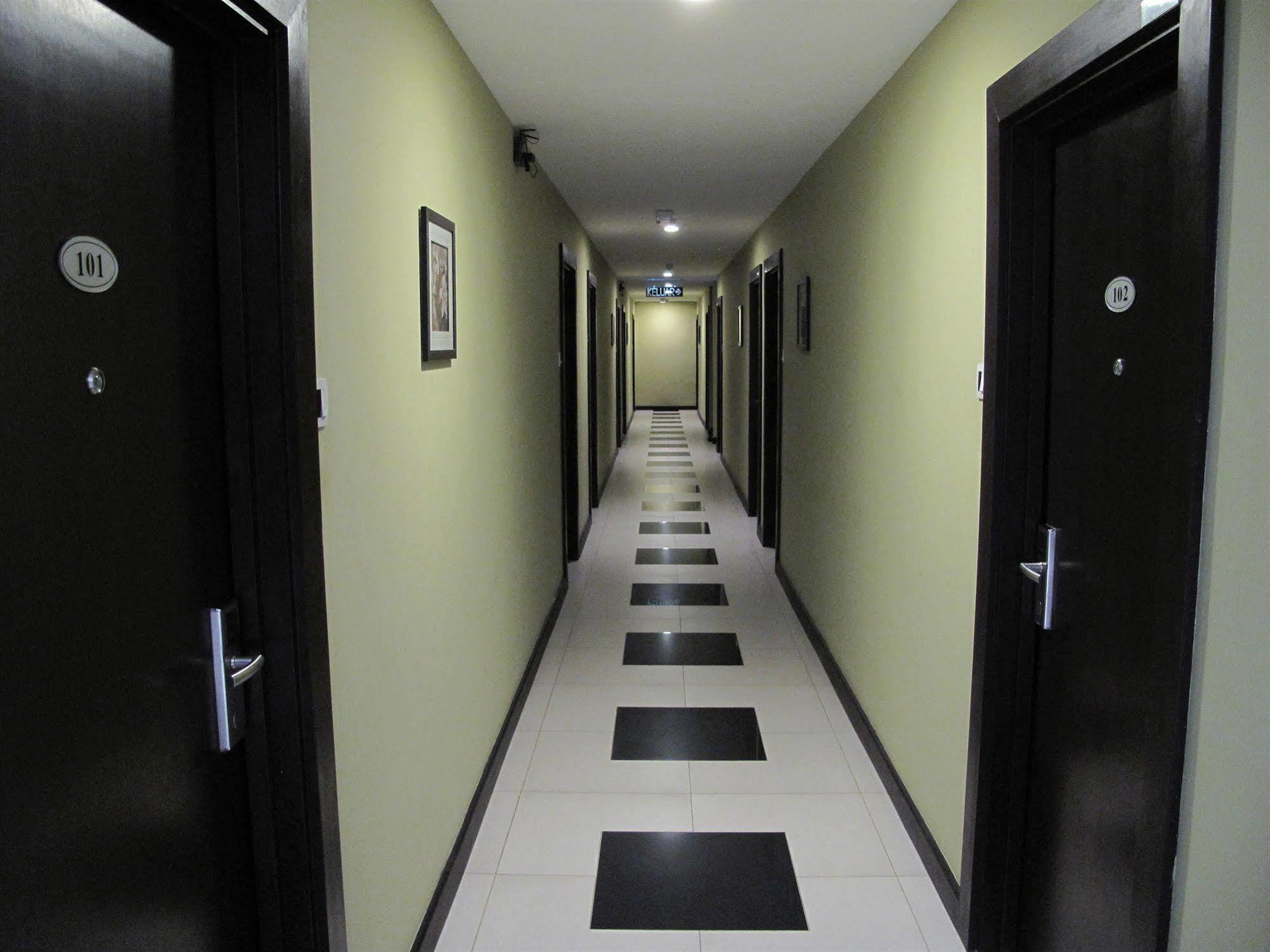 Labuk Hotel Sandakan Zewnętrze zdjęcie